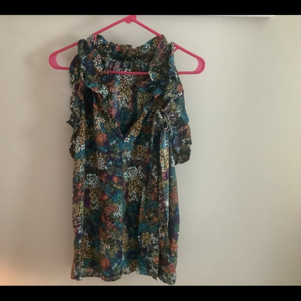 Bellatrix  Anthropologie Silk Ruffled blouse